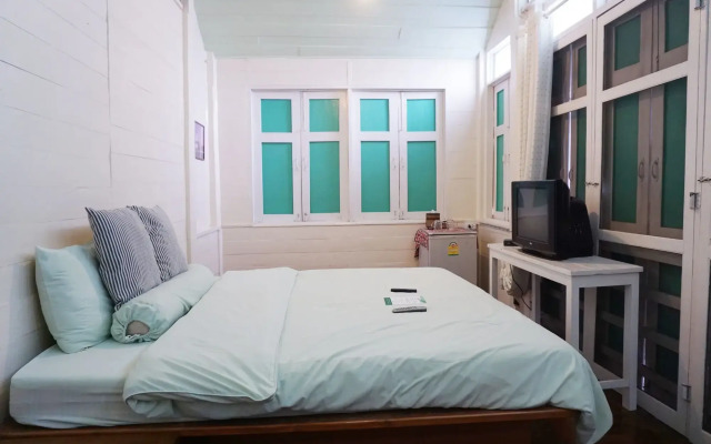 R-Lampang Guest House