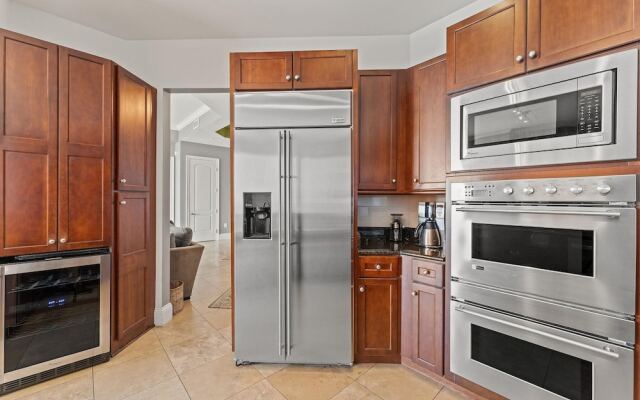 Indigo East 2103 Penthouse W/cabana