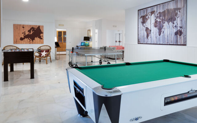 Marina Suites