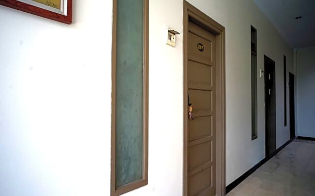 Oyo 2038 Jasmine Guest House Balikpapan