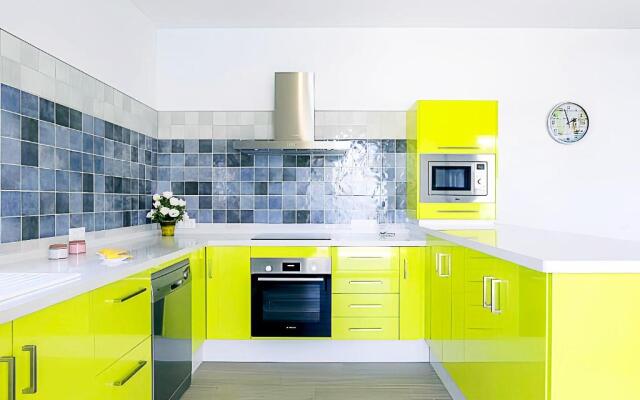 Chalet deluxe con piscina privada barbacoa y AC