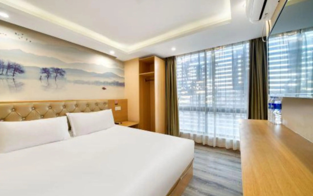 Huiyang Business Hotel