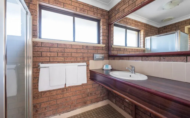 Bomaderry Motor Inn