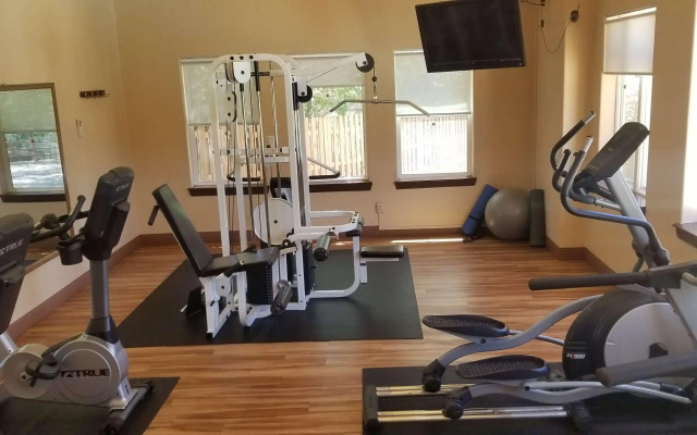 Best Western Plus Greenwell Inn