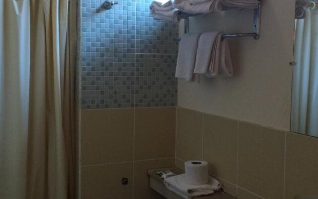 Hostal Marina Real