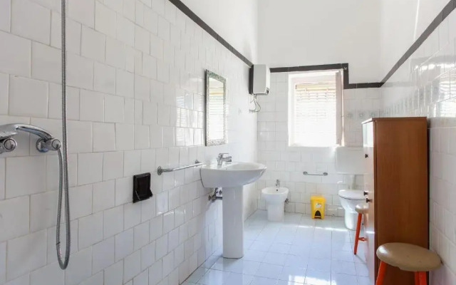Casa con 3 camere letto e giardino spiaggia m123