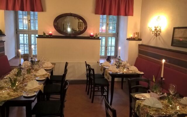 Hotel Garni Schloss Schonberg