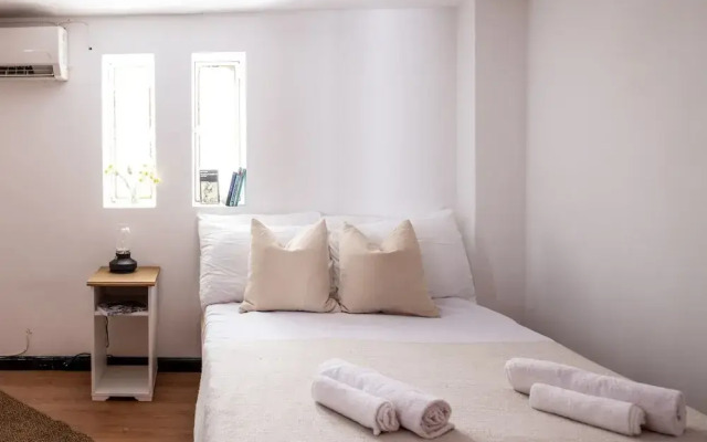 Artsy Nest in Haifa CTR by Sea N' Rent