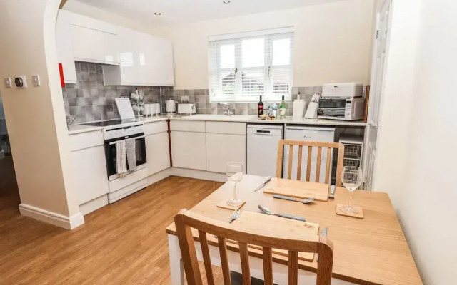 3 Rothbury Place