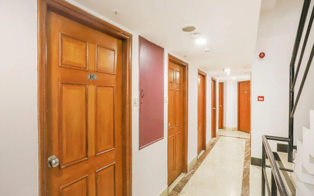 OYO 15358 Hotel Townhall