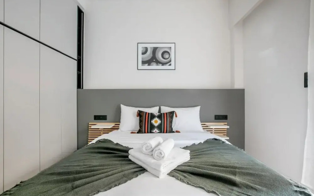 Belmont - 2 Bedroom Apartment in Athens