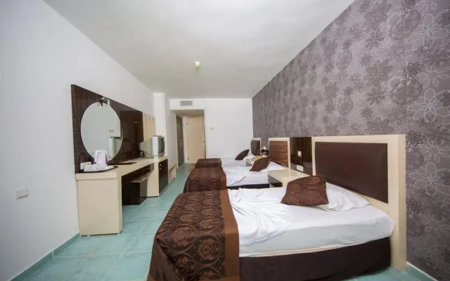 Alanya First Class Hotel