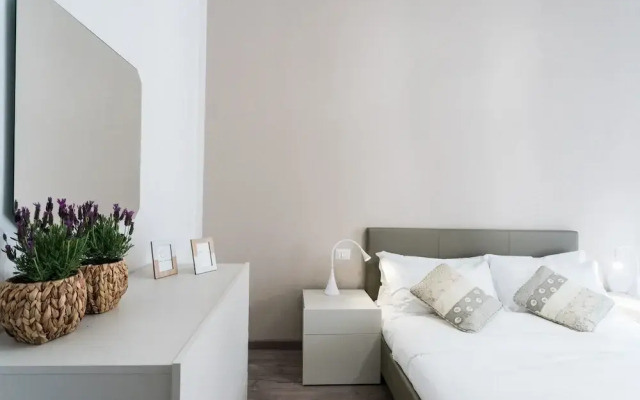 Garibaldi 24 Apartments by Rent all Como