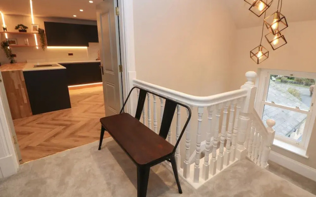 Netherdale Penthouse