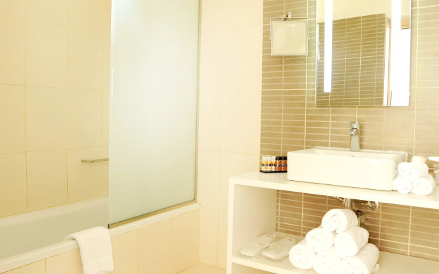 Sikyon Coast Hotel & Resort