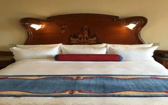 Shanghai Disneyland Hotel 