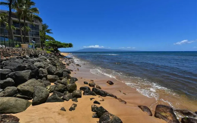 Kaanapali Shores 825 by RedAwning
