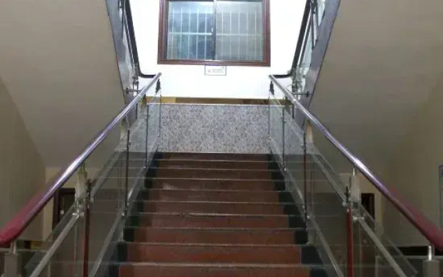 Chengcheng Tingzhu Business Hotel