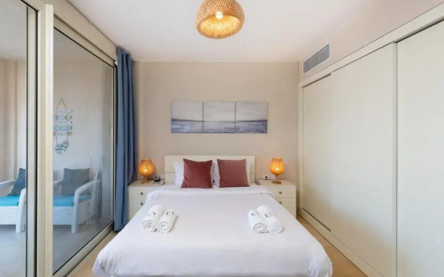 Bright & Breezy 1 BR Mangroovy w Pool & Beach Access