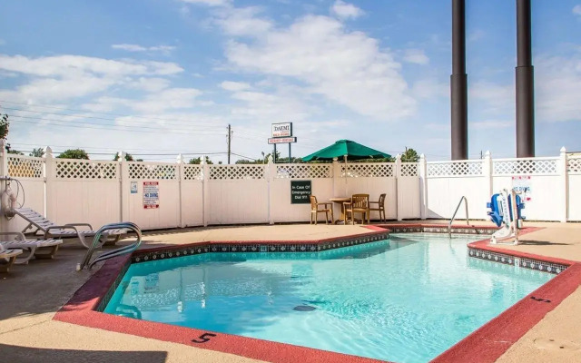 Quality Inn Tulsa Central