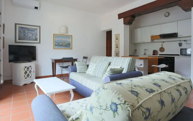 Regina Nuova 13 in Laglio