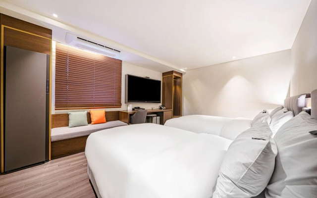 Yaja Hotel Peace Square branch