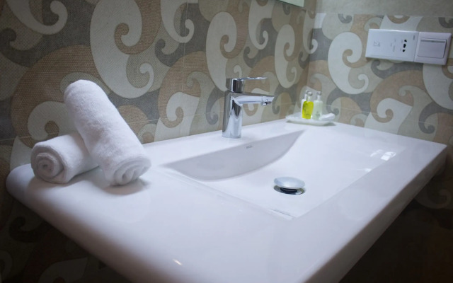 The Suite 262