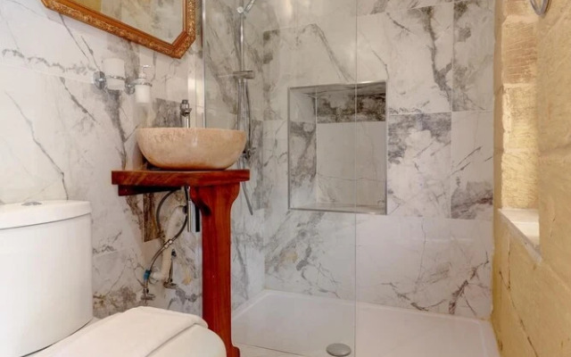 Luxury Studio in a Unesco Protected Area - 3