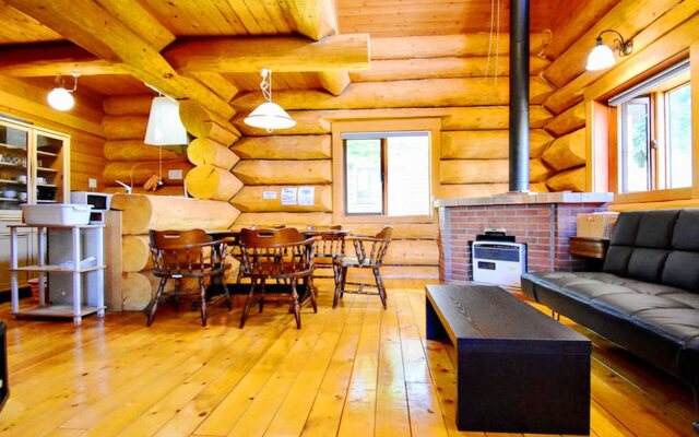 Canadian Log Cottage TAKITARO
