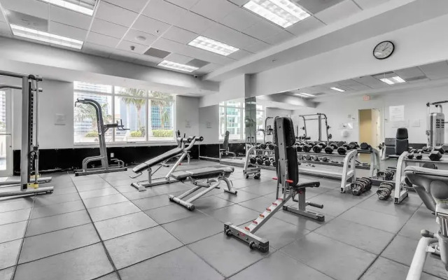 The Club at Brickell Bay Luxury Suites