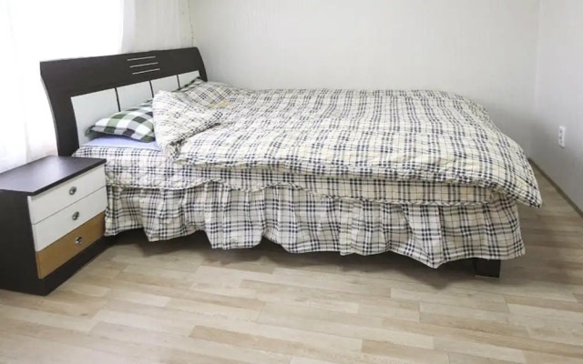 Jeju Maendorong Guest House