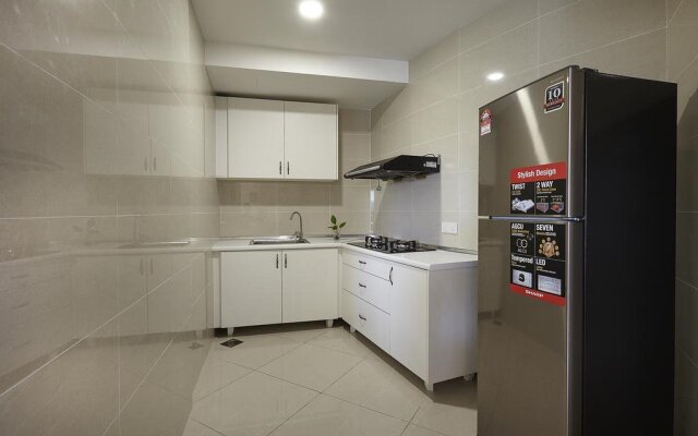 Sri Beverly Hills Near KLIA & KLIA2 & F1