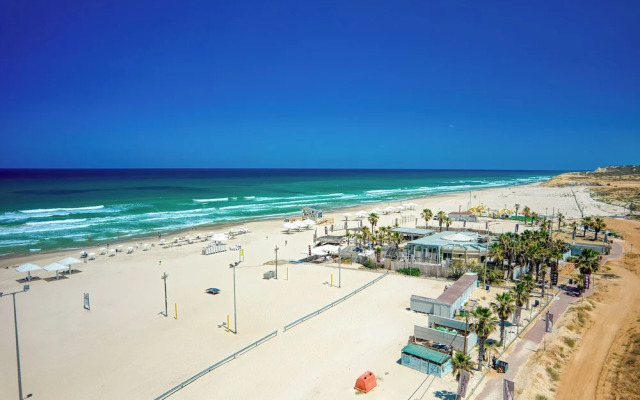 Poleg Beach Seaview Stay by Sea N' Rent