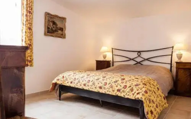 Holiday Home Aubignane La bergerie de Panturle