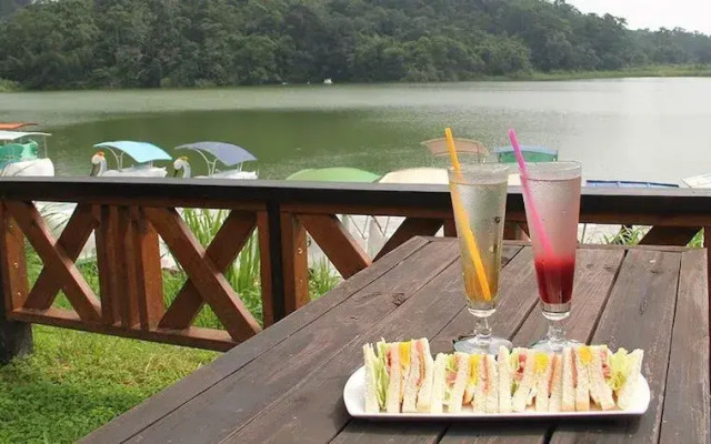 West Lake Resortopia
