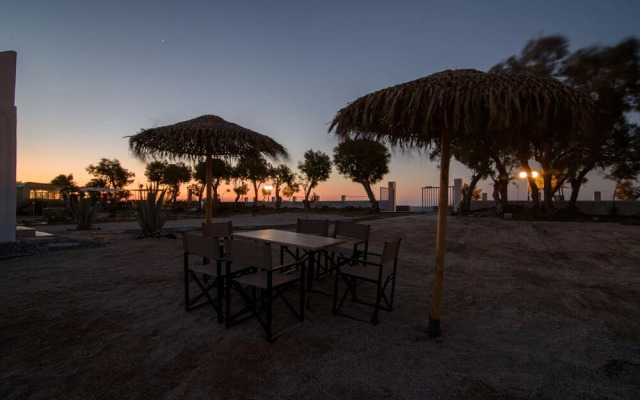 Villa George Santorini