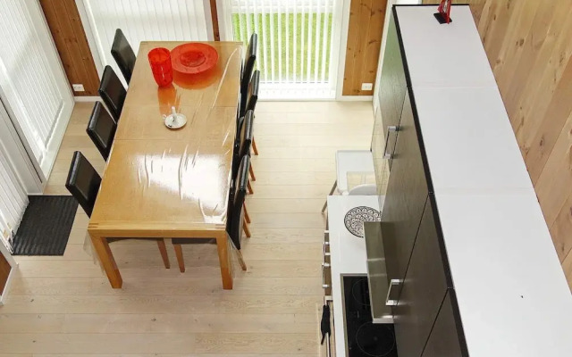 10 Person Holiday Home in Lyngdal