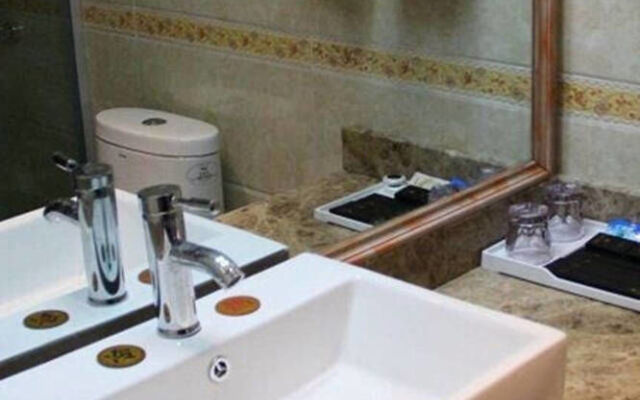 Zezhou Hotel