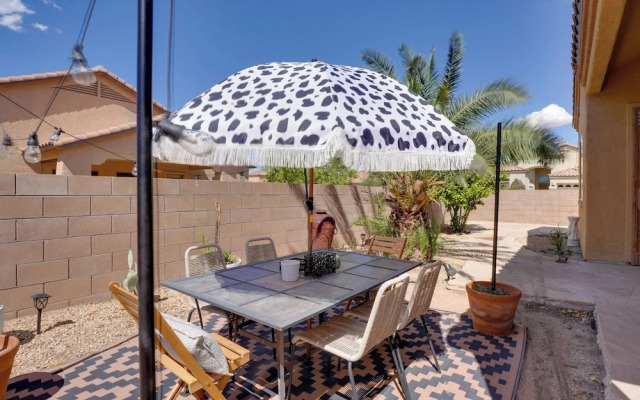 14 Mi to Dtwn: Tucson Escape w/ Patio!