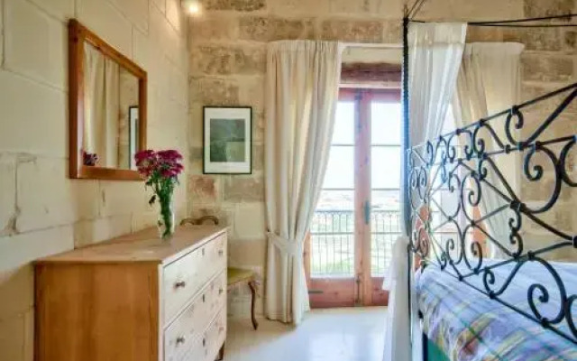 Farmhouse Lewza