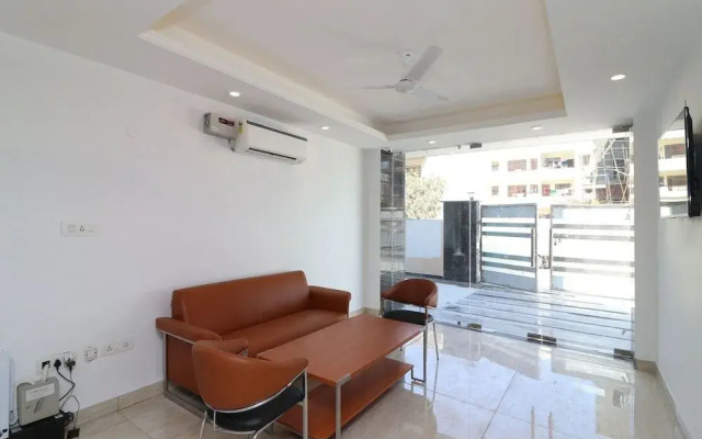 OYO 12074 Vikrant's Residency