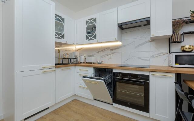 Apartment With Terrace Gąski by Renters