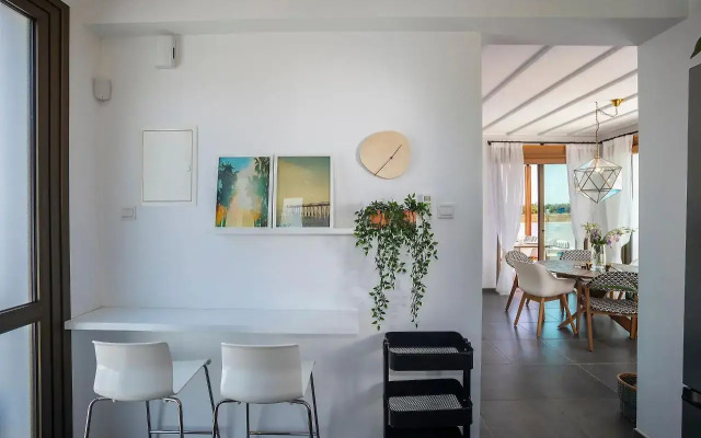 Chris Le Mare Luxury Villa By Louis Hotels