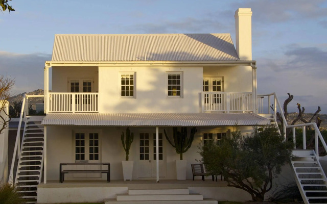 Zensa Lodge