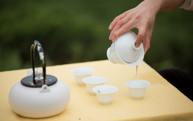 Zi Shan Man Ju