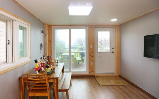 Ulsan Matryoshka Pension