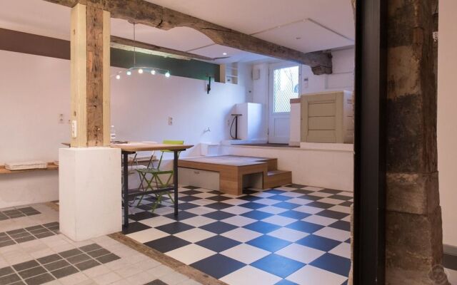 Canal West Area Apartments