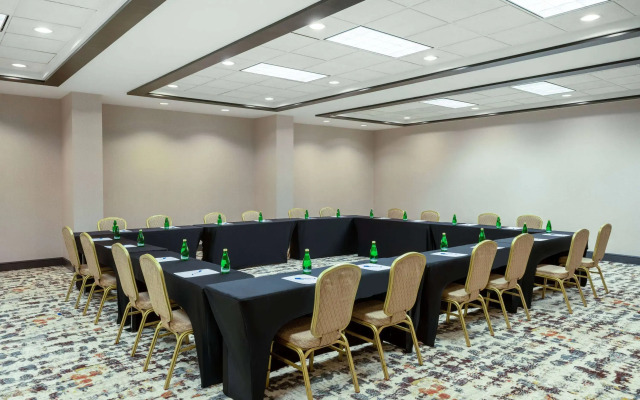 Wyndham Indianapolis Airport