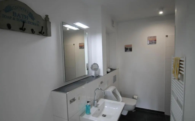 2605 - Strandwiese 18