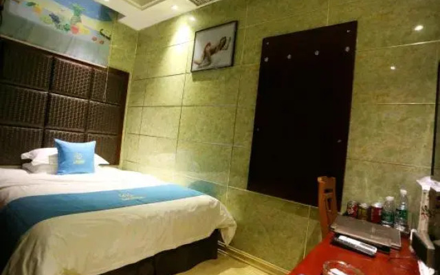 Huangping Jinghong Business Hotel